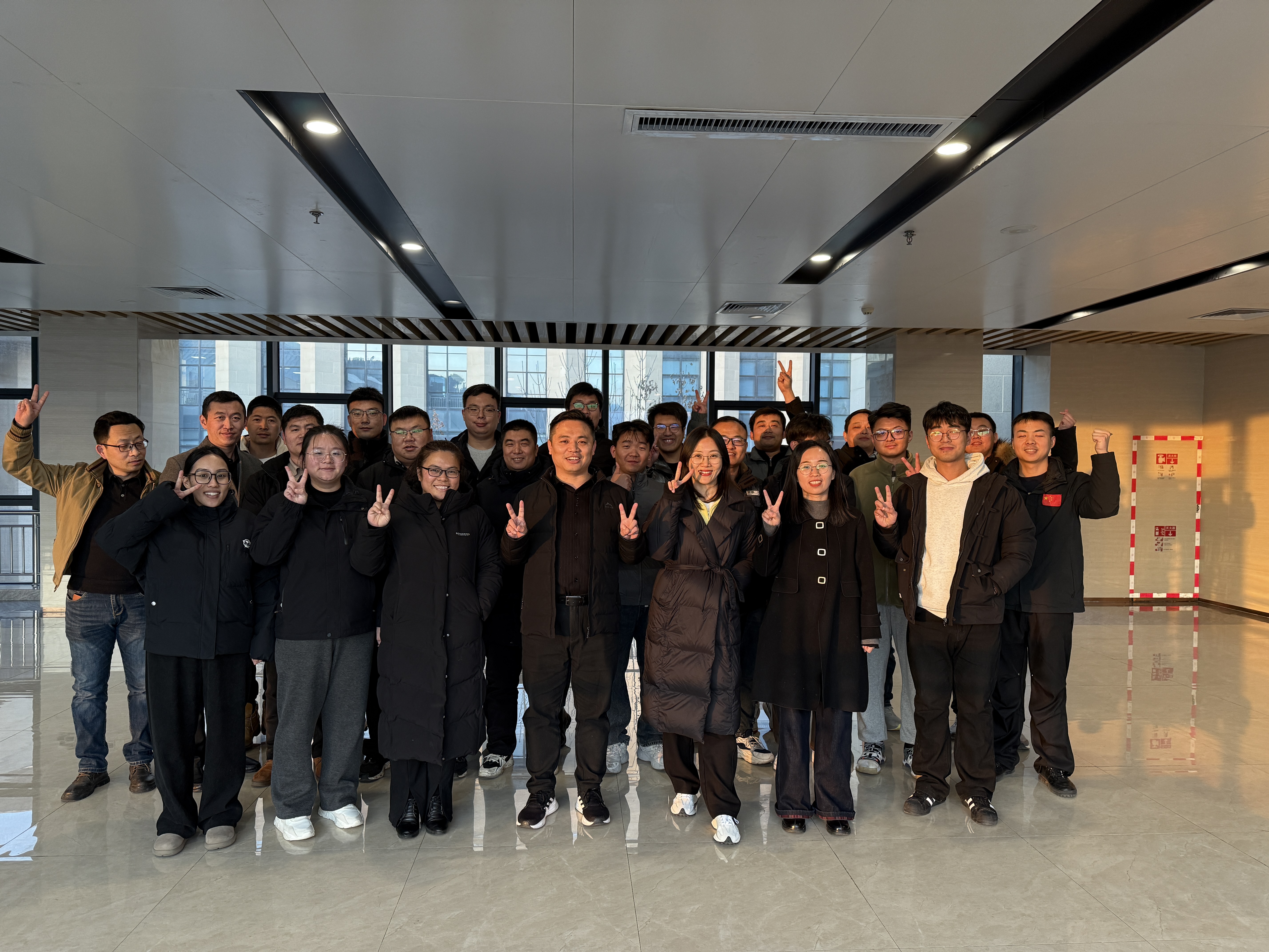 新年听心声,共赴新征程—聚远科技举办2025年迎新年联欢活动
